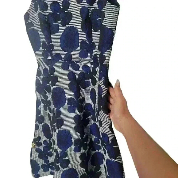 AX Paris Midi Skater Dress With Pockets Size 6 - Picture 3 of 5